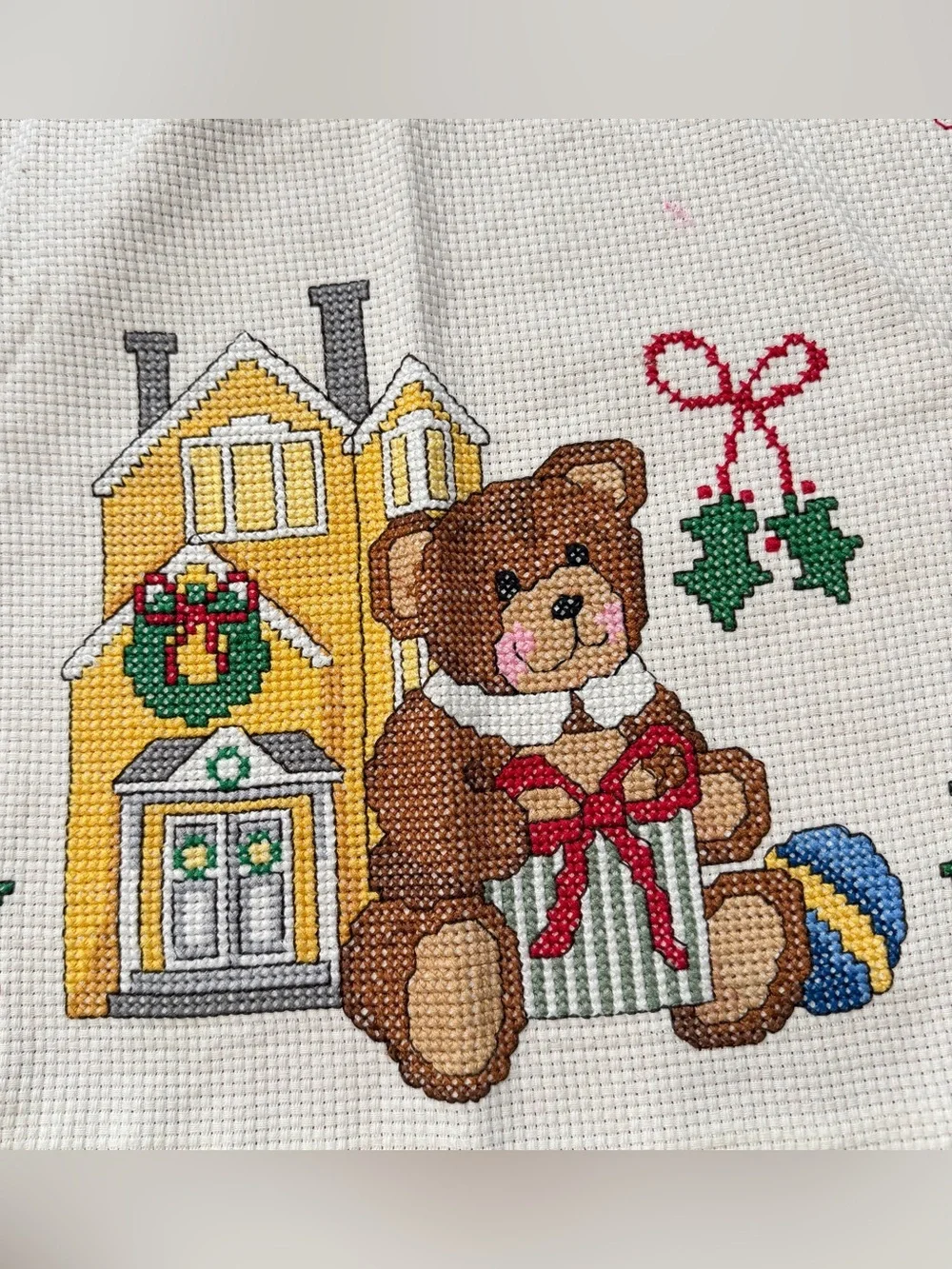 Janlynn Completed Christmas Cross Stitch Tree Skirt Trio Of Teddies 1989